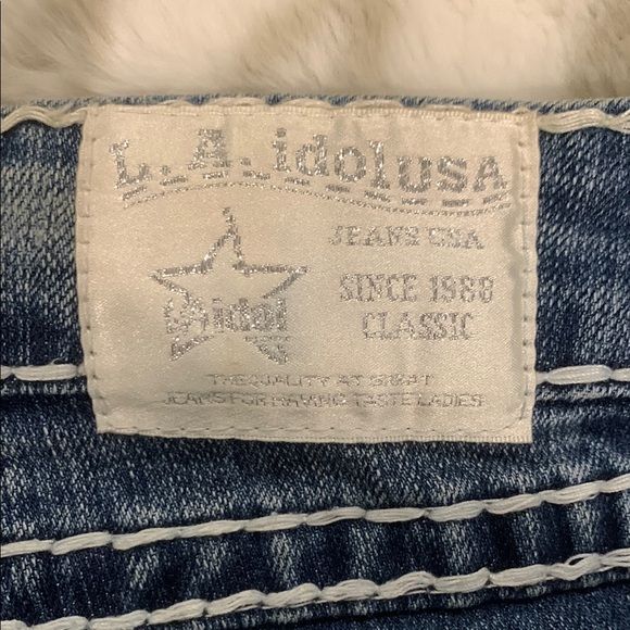 L.A. Idol Distressed Blue Denim Bermudas - Picture 4 of 4